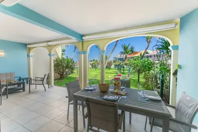 Image de Plage Baie Orientale avec jardin privé, maison 2ch
