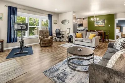 Image de Lighthouse-Themed, Fastest WiFi, 2 King Beds Home