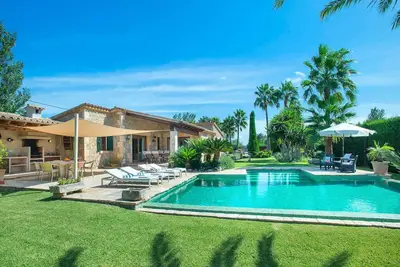Image de Attractive Villa, A/C, Private Pool, Pretty Garden, Idyllic Setting close to Ancient Towns & Beaches