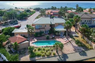 Image de Steps to Malmok Beach – with Oversized Pool