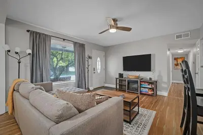 Image de Blair's House on St. Joseph - 3Bed 1. 5Bath