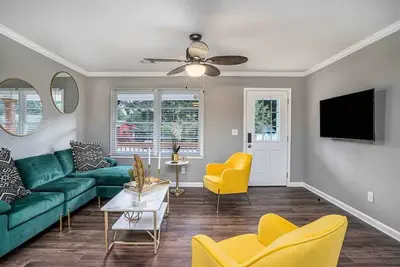 Image de Cute 3 bedroom near Atl Airport w/ King Bed & Den