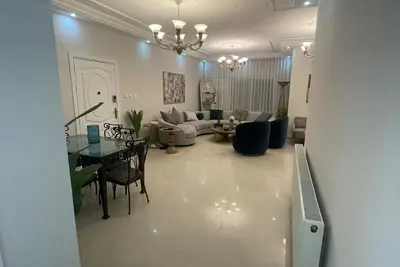 Image de Sleeps 8 people! Apartment 5 minutes to Abdoun w balcony a in Dair Ghbar!
