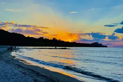 Image de Edgewater Bohemian Beach Club - 6 bed 3. 5 bath