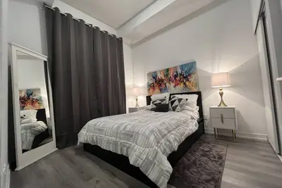 Image de New Luxury Condo w/rooftop terrace pool by casino