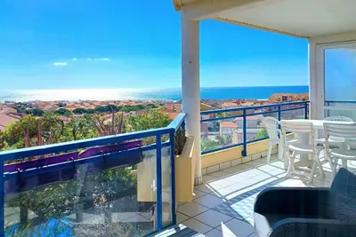 Image de Plain-pied 6 personnes, terrasse 20m2, piscine, à 5 minutes de la plage, Wifi