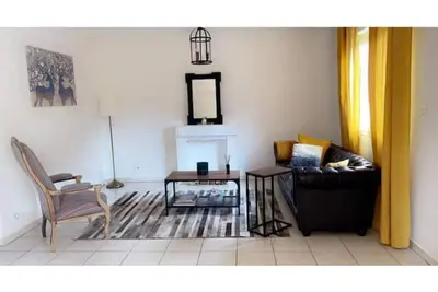 Image de Maison chaleureuse avec terrasse proche gare