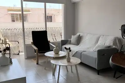 Image de Beautiful downtown apartment with balcony