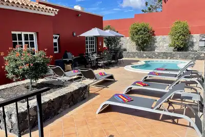 Image de Spacious Villa in Quiet Location Close to Resorts
