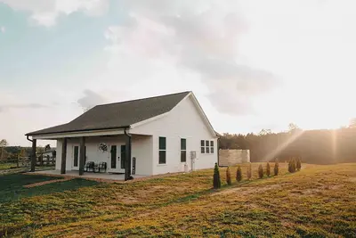 Image de Delightful Farmhouse With Beautiful Mountain View
