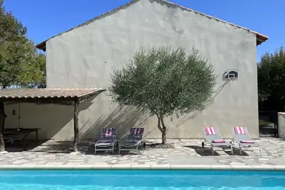 Image de Beautiful countryside home with pool + views