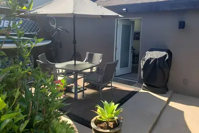 Image de Private Courtyard - Cottage - 5 min from Capitola beach!
