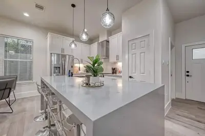 Image de Luxury 3 bdrm 2. 5 bath close to downtown Houston