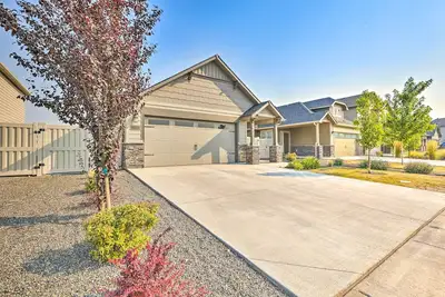 Image de Prismatic Boise Retreat w/ Fenced Backyard!