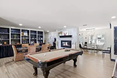 Image de Stylish Family Friendly Lake McQueeney Home w/Pool, Game Room, Walk to Boat Ramp