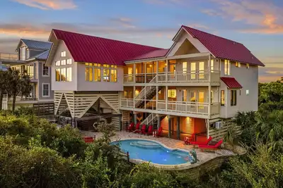 Image de Family Beachfront Oasis ~ Great Ocean View ~ Pool