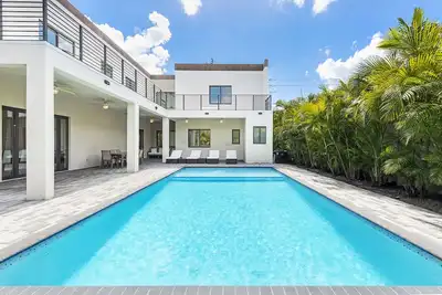 Image de Incredible 10br/11bth Oasis Villa