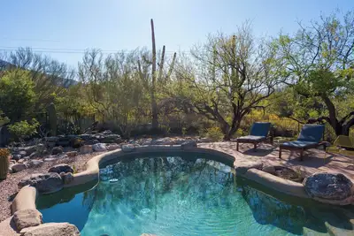 Image de Hacienda Riad - free pool & hot tub heat - desert views