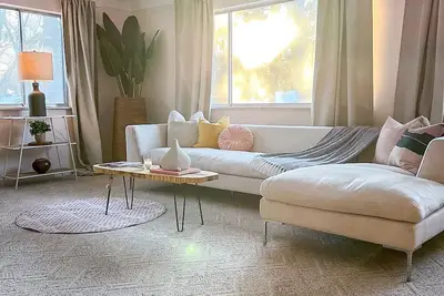 Image de Mid-Century Palm Spring Lifestyle