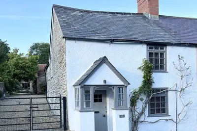 Image de Cosy two bedrooom cottage, set in a Dorset village
