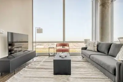 Image de Premium South Loop 2br w/ Gym & Roof, nr Grant Park, by Blueground