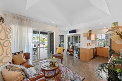 Image de The Summer Home! 2Bed/2Bath/1Car/Balcony ~ Bulimba