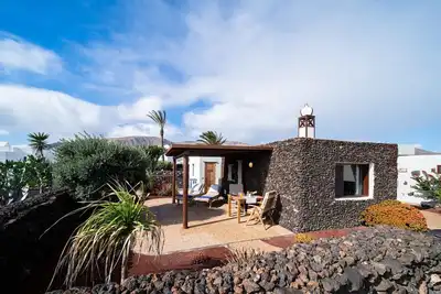 Image de Maison de vacances 'Casa Margarita 3' avec vue sur les montagnes, jardin privé et Wi-Fi.