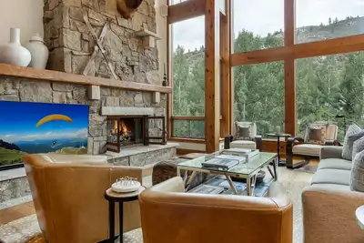 Image de Ski-In/Ski-Out Home off Cresta in Arrowhead Village, Community Pool & Hot Tub