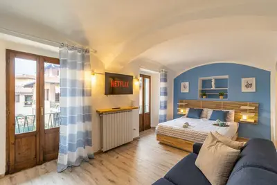 Image de [Easy Lake] Baveno Apartment 100m from the lake. Netflix and Wi-Fi