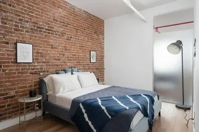 Image de Top floor unit - Walking all over the Old Port