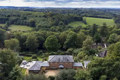 Image de A beautiful S/W family home on one of the most sought-after roads on Blackdown.