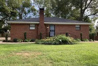 Image de Hernando Retreat! Private, Clean, Spacious and near Hernando Town Square!