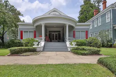 Image de Historic \"Battle House\" Apartment - Uptown Columbus