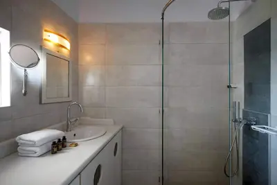 Image de Remarkable Santorini Villa | Junior Suite | 1 Bedroom | Stunning Views of Sea and The Volcano | Oia