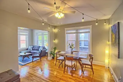 Image de Irises at Tg Park | Fenced Backyard+W/D+Storage