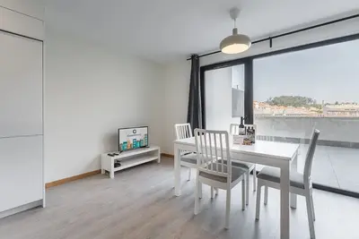 Image de GuestReady - Sleek Monochromatic en Bonfim