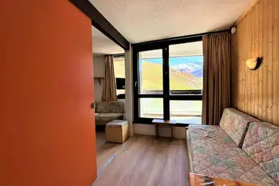 Image de Studio 4 personnes avec vue sur la montagne