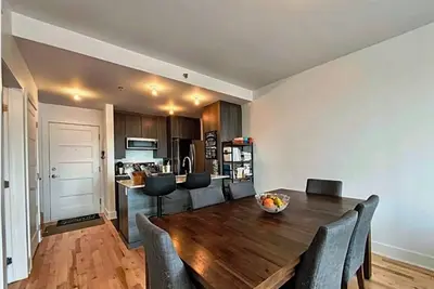 Image de #114 Splendid Unit on 2 Floors, Terrace, Parking