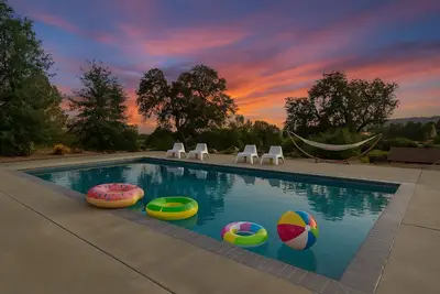 Image de Poolside Paradise in Wine Country- Templeton, Ca