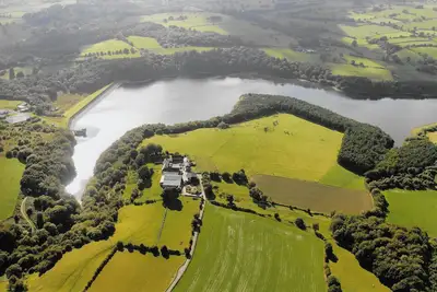 Image de The Old Cartshed - Award Winning Eco conversion, sleeps 10, Peak District views Sc