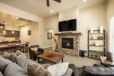 Image de 9th Hole Clubhouse Stroll at The Ledges *Resort Amenities Included! *