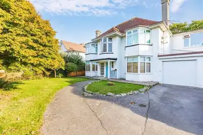 Image de Bournecoast: Beautiful Ground Floor Apartment With Garden, Wifi + Parking-Fm5374