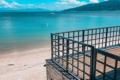 Image de Seafront house for up to 12 people