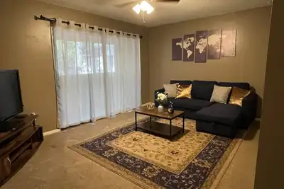Image de Welcoming 1br Condo on Golf Course, Mins from Downtown