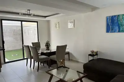 Image de the corner house