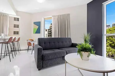 Image de Roami at Habitat Brickell | Heated Pool | 1 Bed