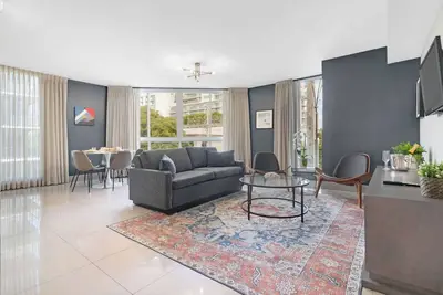 Image de Roami at Habitat Brickell | Pool + Gym | 2 Bedroom