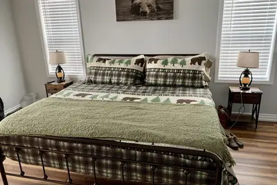 Image de Centrally located 5 bedroom. Glacier Park, hiking, skiing fishing.