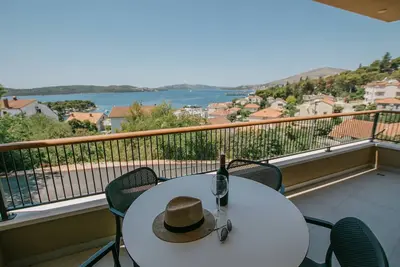 Image de Brand new urban suite for 4+2 people, sea view