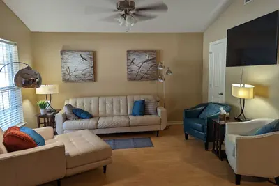 Image de Minutes to Lake Palestine or Pine Dunes Golf Course sleeps 6 & allows pets